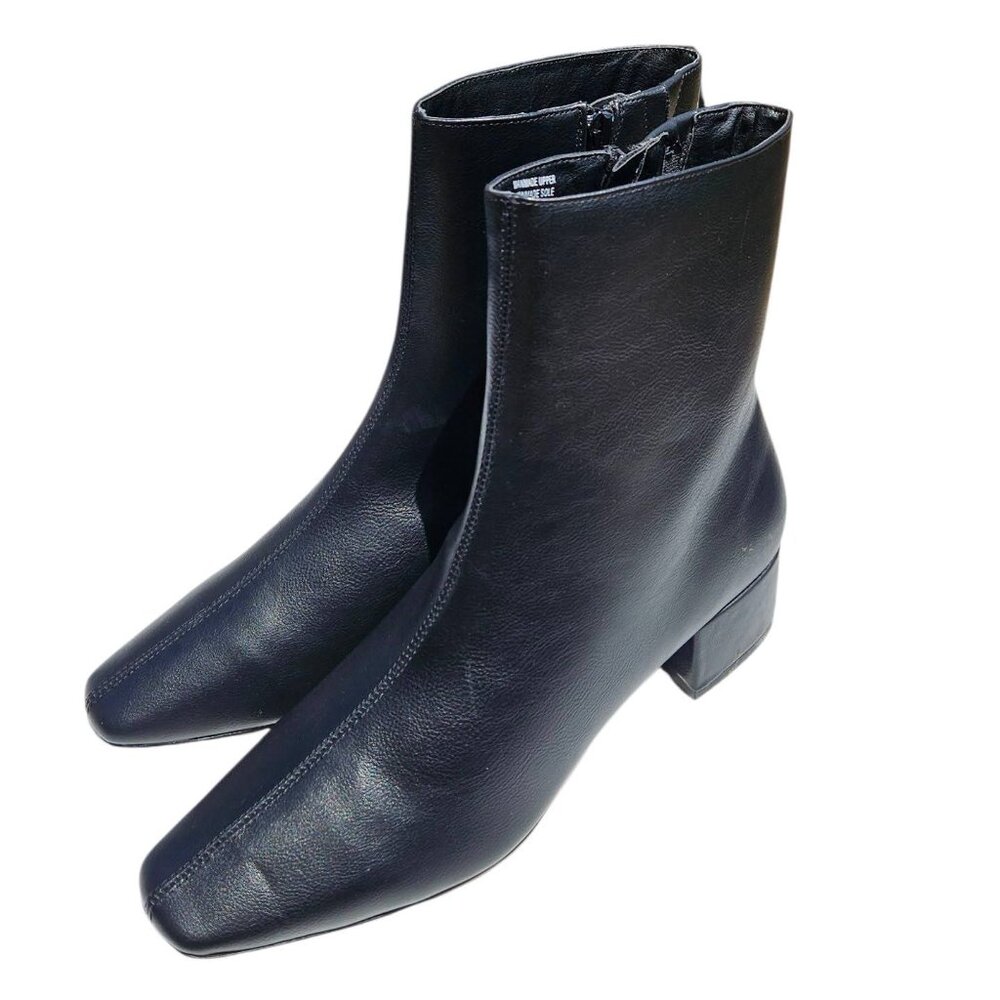 LOFT Black Ankle Boots. So cute. Just didn’t fit.
